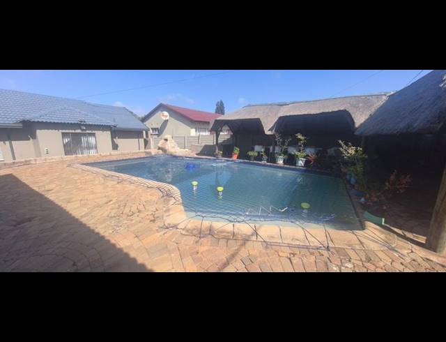 3 BEDROOM HOUSE FOR SALE IN WITPOORTJIE